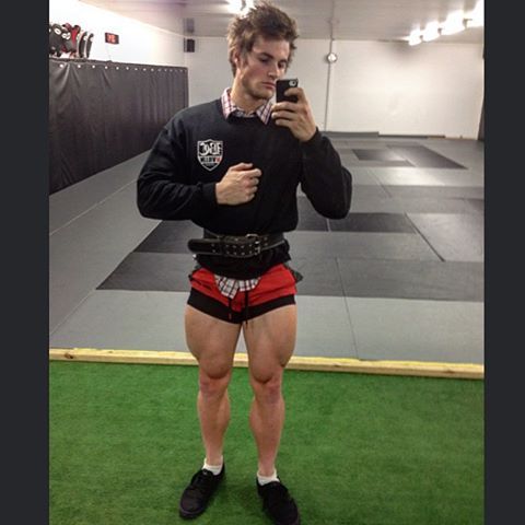 beautifulyoungmuscle:  the growth of Carlton Loth (and my crotch region, after looking at these new pics!) 