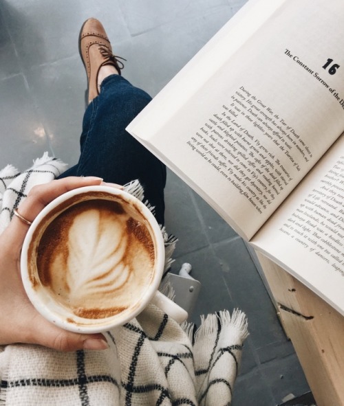 triflingthing:coffee & books @ offsite (TO)