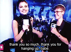 shawnrmendes:  those jelena moments that makes me wanna kill myself: When Justin kissed Selena at the end of the interview in the VMA's 2011. 