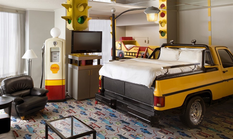 Maybe Edmonton Luxury Theme Rooms At The Fantasyland Hotel
