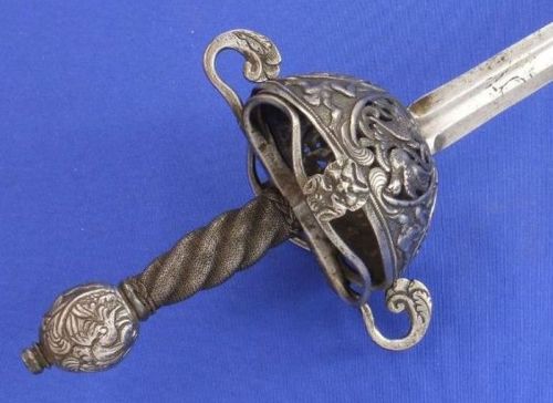 art-of-swords:Cup-Hilt RapierDated: 17th centuryCulture: probably EnglishMeasurements: overall lengh