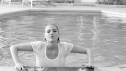 mylikes-urlikes:  Kate Upton coming out of pool