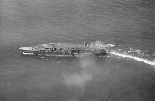 thepianomaker - Carrier Kaga during training off Japan, 1930;...