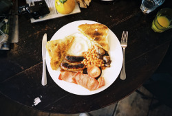 palmingly: 	farm cafe full english by Kevin