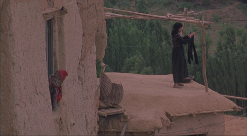 365filmsbyauroranocte:  The Wind Will Carry Us (Abbas Kiarostami, 1999)  