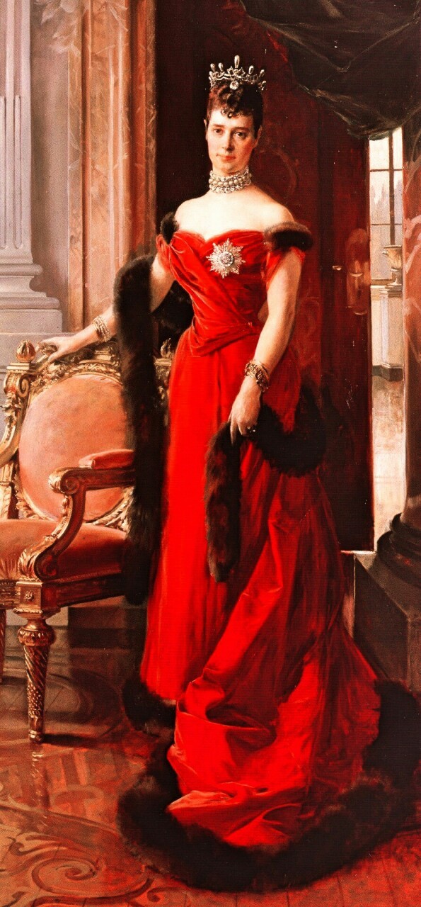 ghosts-of-imperial-russia:  “Portrait of Empress Maria Feodorovna”  by:  Flameng,
