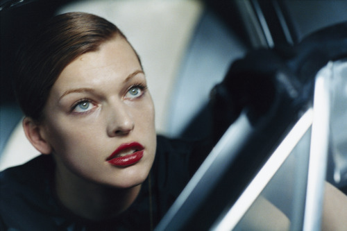 ohyeahpop:Milla Jovovich & Karen Elson, ‘L.A. Report’, Vogue Italia, Los Angeles, 2000 - Ph. Pet