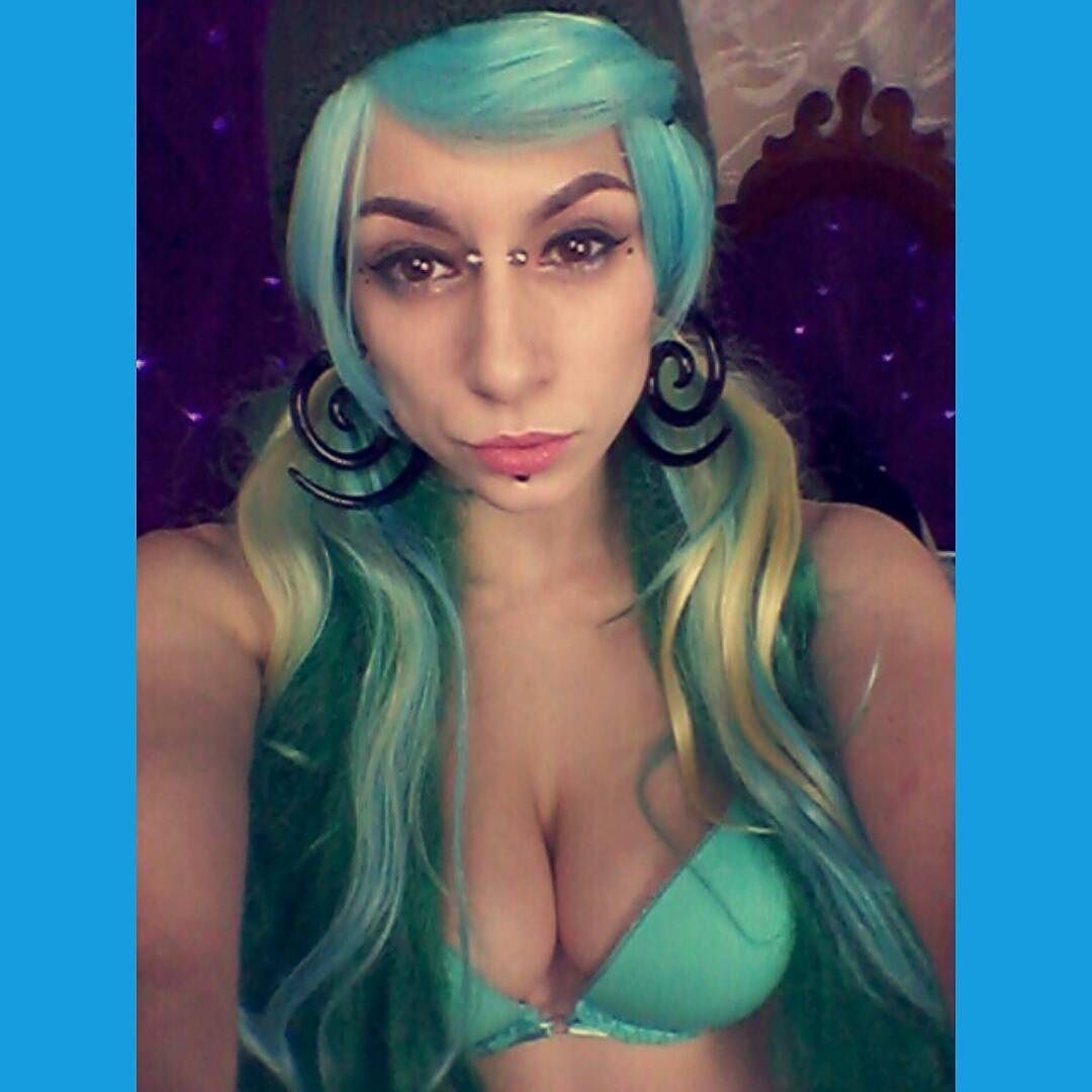 #o0pepper0o #punk #alt #00ga #canadian #greenhair #wigs http://bit.ly/2hfOqlj