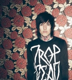 oliver-sykes-is-perfection:  I am the ocean