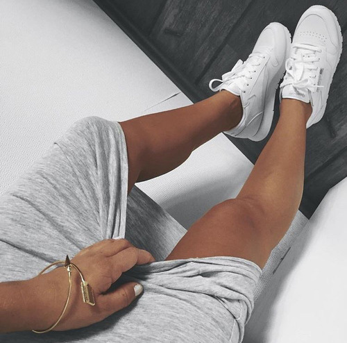 lushlity: rosetty: lushlity: clareae:c l a r e a eMore at Lushlity Rosetty X X