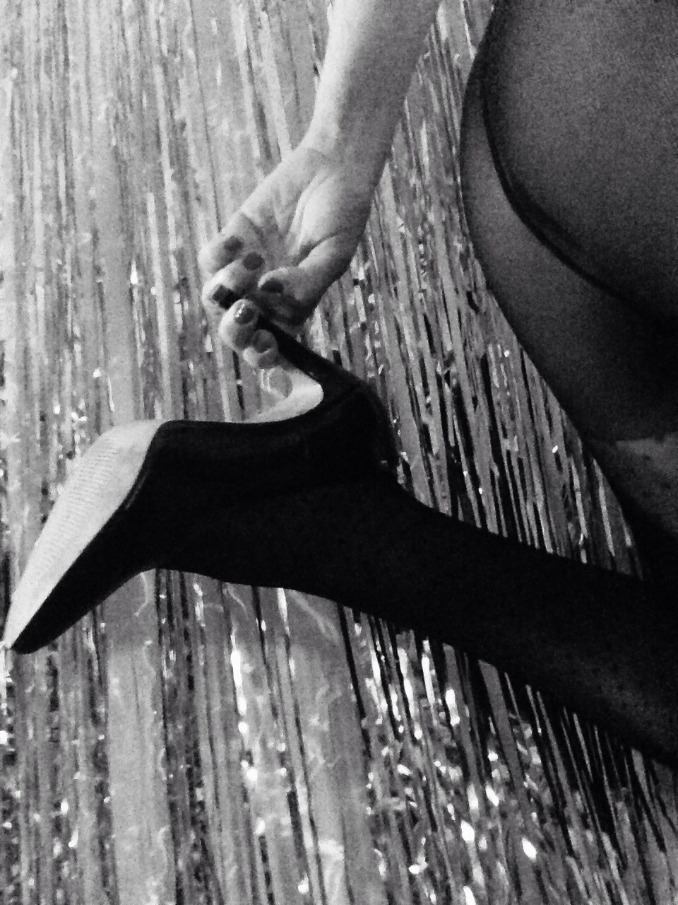 the-naked-me:  girls night out…. 
