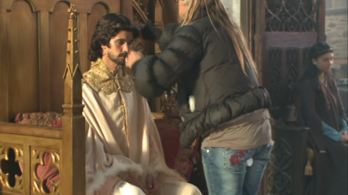 ex-libris-blog:Images from “The Hollow Crown” DVD Extras: The making of Richard II