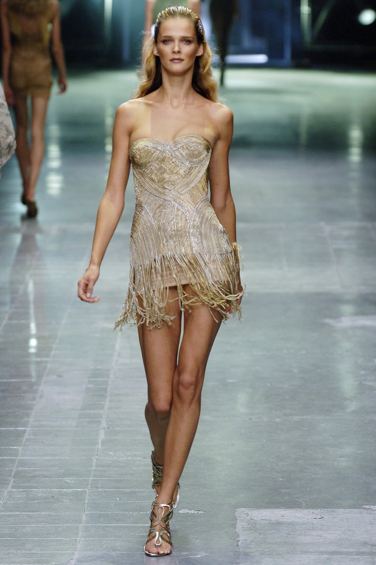 Sep 16, 2005; New York, NY, USA; Model CARMEN KASS walks the runway at the  Fashion