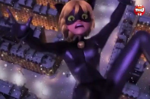 awkwardmiraculousphotos:  Long live the king