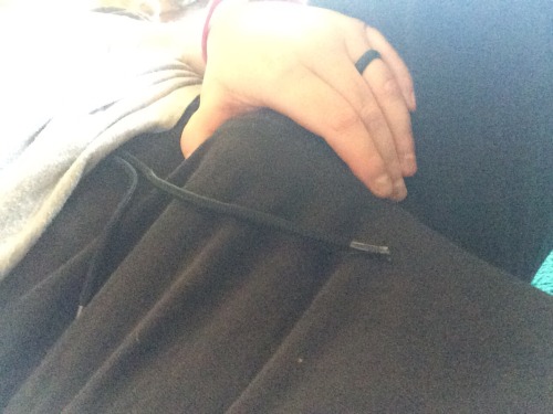 glitter-rebellion:  A lot of you already know but some don’t  that I am a pansexual gender queer individual … What most of you don’t know is that most of the time (90-95%) I live my life as completely androgynous or male when not around my family