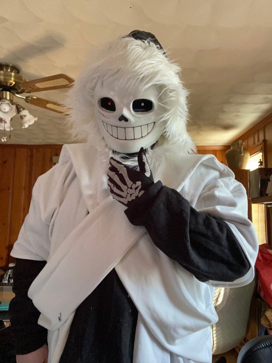 My first time cosplaying. It is cross sans from underverse : r/cosplayers