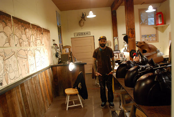 i want a stoodio -___- jeremy fish studio