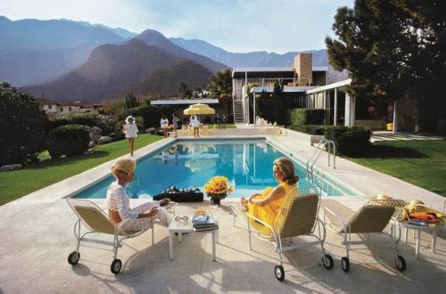 Slim Aarons. Poolside Glamour, 1970