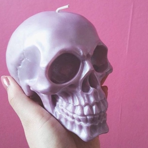 conan-doyles-carnations: sosuperawesome: Skull Candles by Ember Candle Co on Etsy @jawnkeets