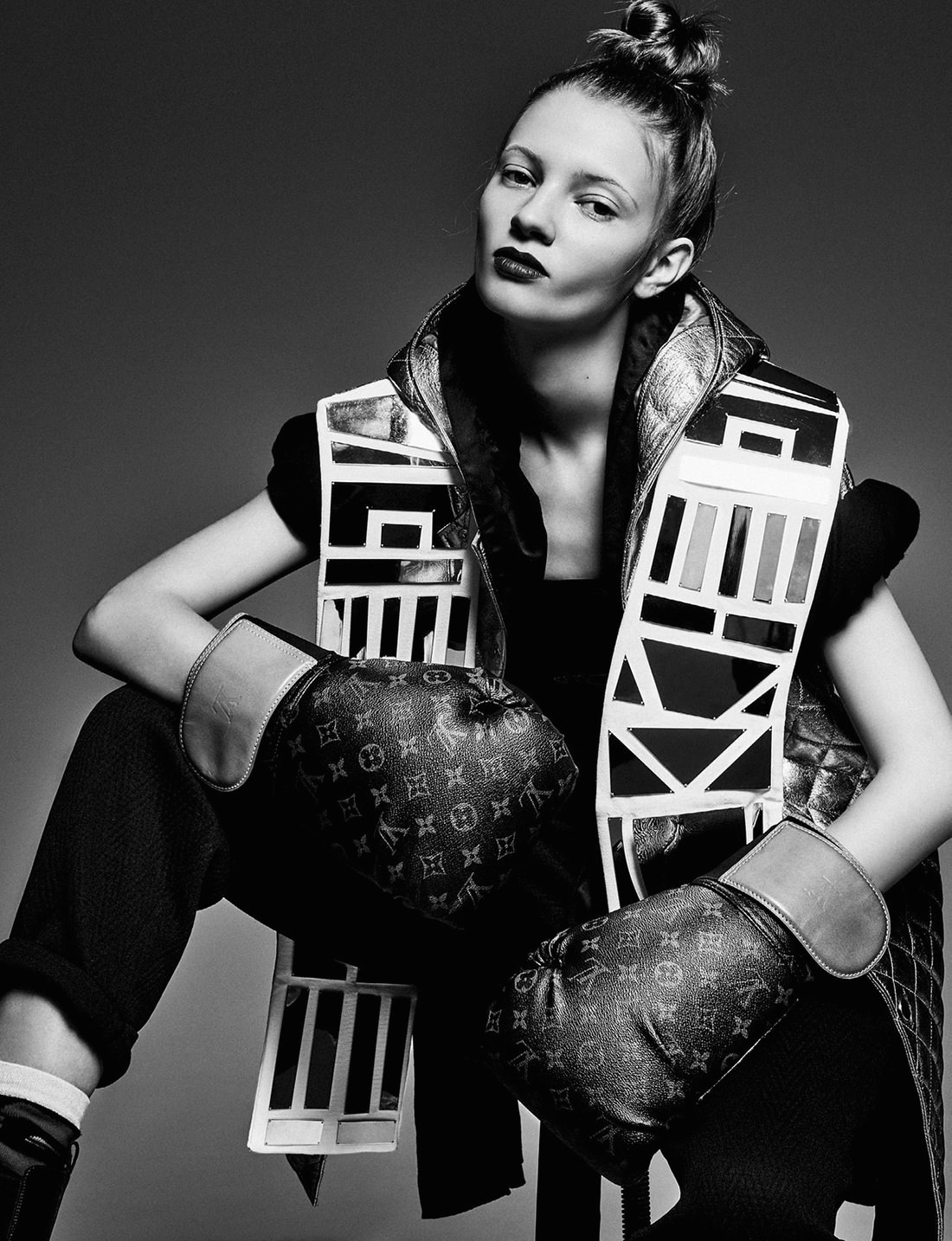 stormtrooperfashion:  Mila Miletic in “The Queen Of The Ring” by Zac Handley for Grazia