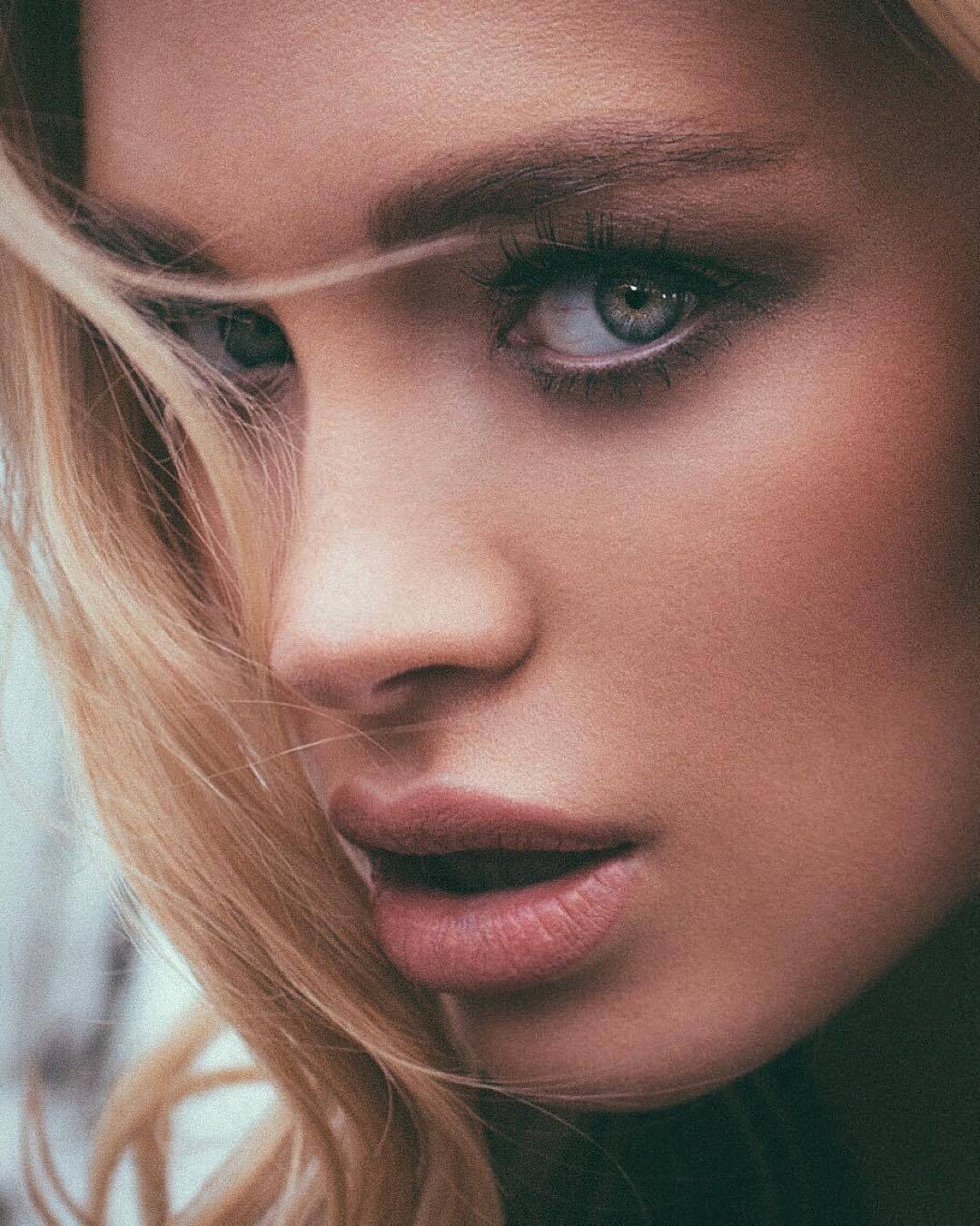 heroinchiq:  by @roxyhorner at INSTAGRAM: http://bit.ly/1MdgIrc | more likes by #heroinchiq