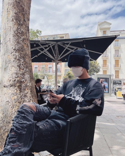  (220427) @ATEEZofficial instagram update[#fix_onstagram] relaxation time 