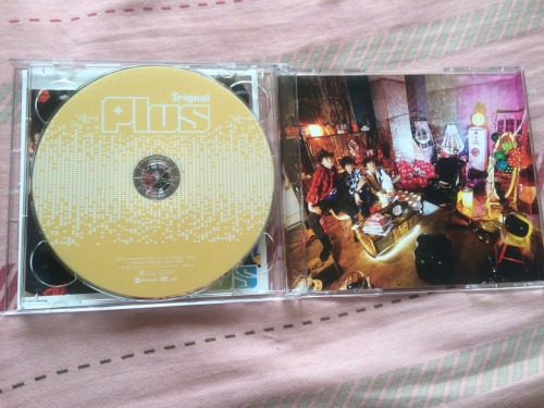 Picked up Trignal’s new mini album: Plus! ❤️ I love their solo shots! :3 Kiss Plus is my favor