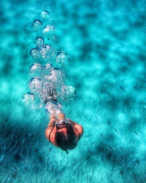 Mille bolle blu alle piscine di Molara. Questa foto è di Valentina Guerrazzi @valentinaguerrazziMo