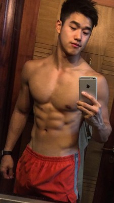 sgbadboi:  Alex Chee, hard eh?