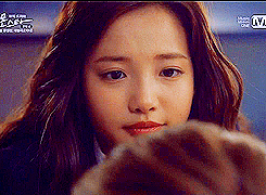 fuckyeahkdramas:  “Wait a moment! Before&hellip; Why did you cry?” 