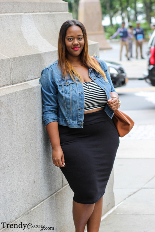 trendycurvy:  New York Street StyleDetails on TrendyCurvy.comPhotographer: Steve Suavemente