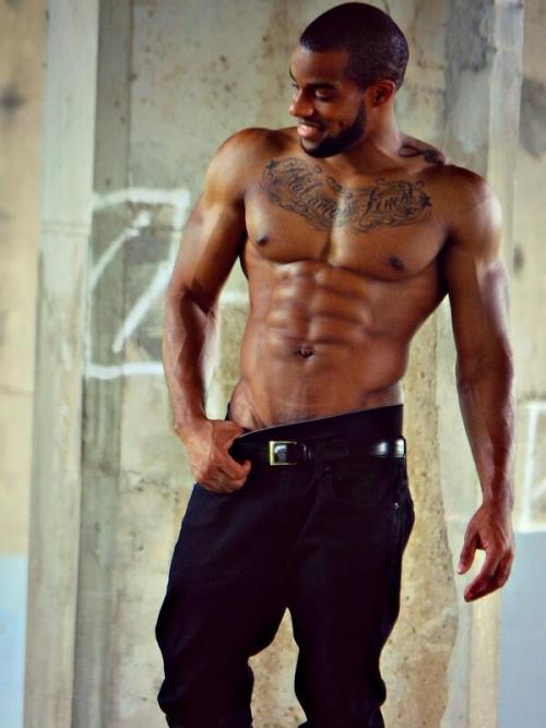 sexiassdude:  Body ;)