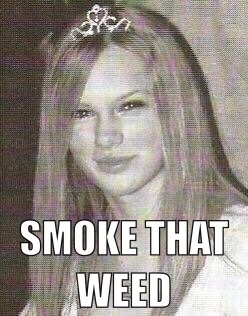 officialtaylornation:  &ldquo;no it’s becky&rdquo;
