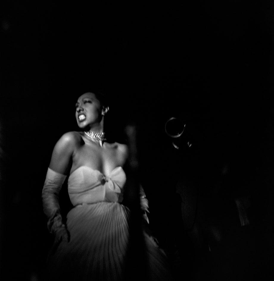 24hoursinthelifeofawoman:
“ Josephine Baker in Harlem, New York, 1950.
”