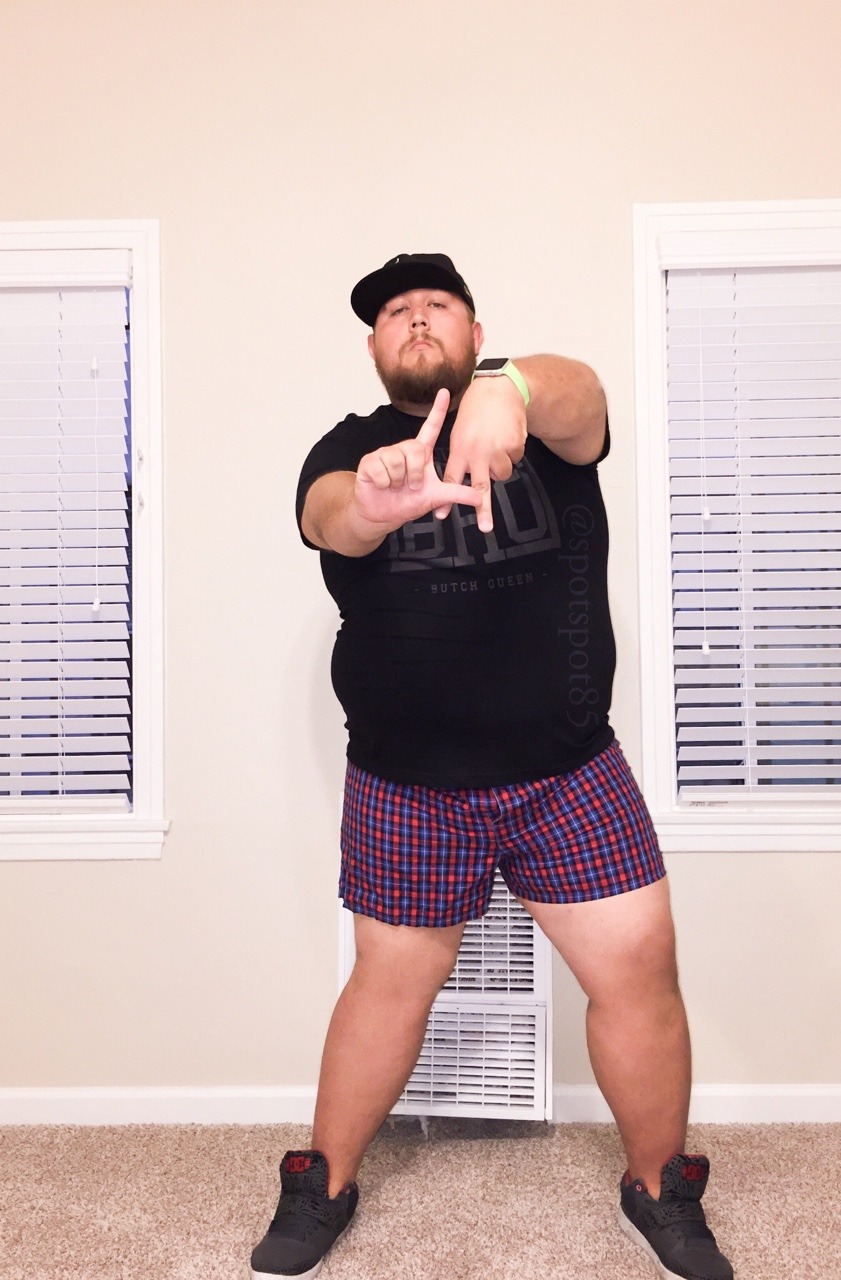 spotspot85:  ’heartbreaker’’do you even bottom bro’ shirt by lessdanthree
