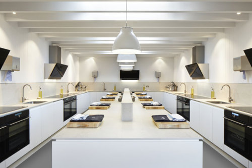 {Great architecture Light, unfussy, but relaxed and comfortable looking. That ceiling is everything!