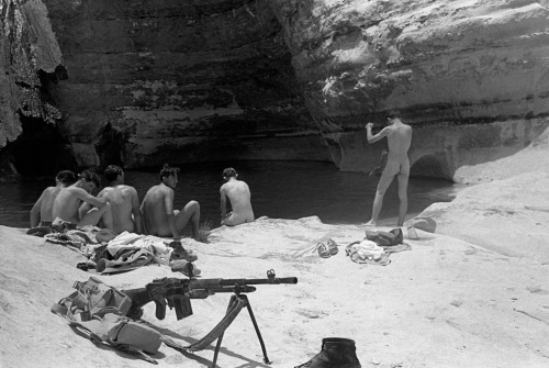 semioticapocalypse:  Frank Horvat. Soldiers bathing in a spring in Negev, Israel. 1954  [::SemAp FB || SemAp G+::]