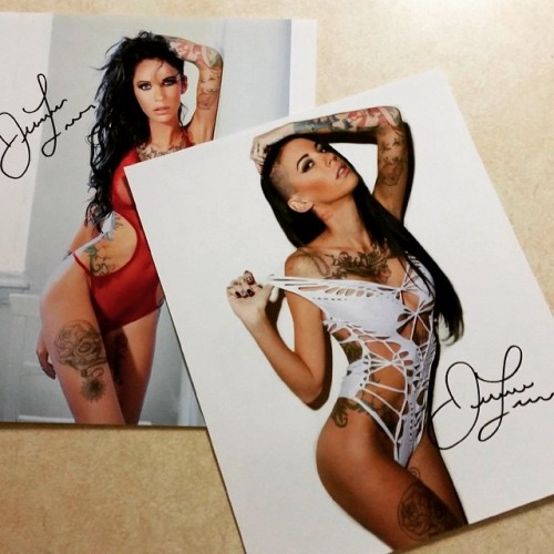 What do you guys think of my 8x10 prints?Available for purchase this week! ❤️#omg #isthisreallif