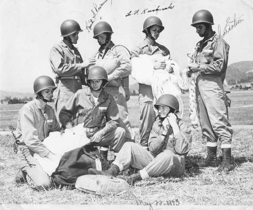 The Forgotten Paramarines of World War II,When one thinks of World War II paratroopers, famous units