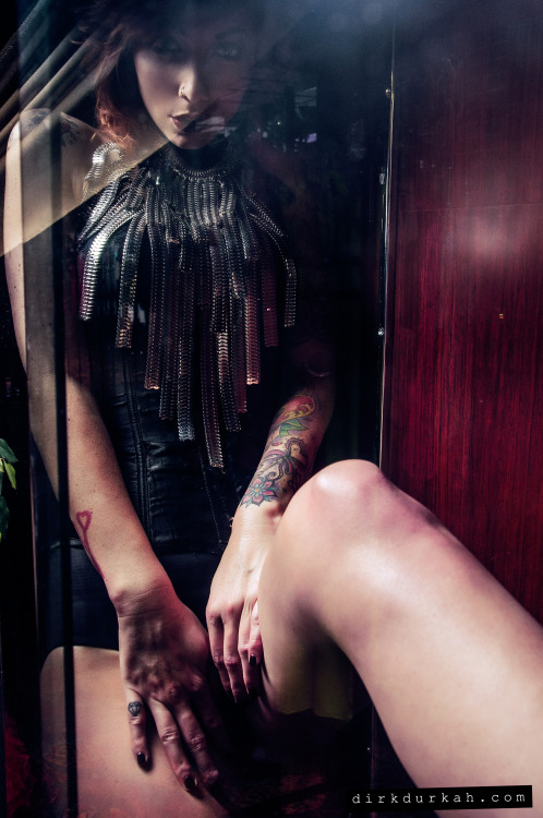 Follow dirkdurkah.tumblr.com for more #girlswithtattoos I’m in a glass case of emotion!!!! Mod