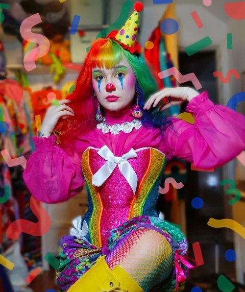 Lovely clown: @shandelions # #clownbeauty #beauty #pretty #prettyclown #lovelyclown #clown #clowngir