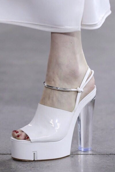 v-eck:  simulated:  Black or white?  Gotta have em both