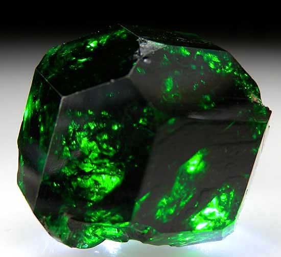 fuckyeahmineralogy:  (via Marin Mineral Company - East African Gem Crystals) Chrome