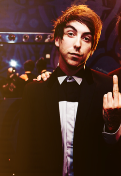 thealltimelows:  1/30 of Alex. yells at you