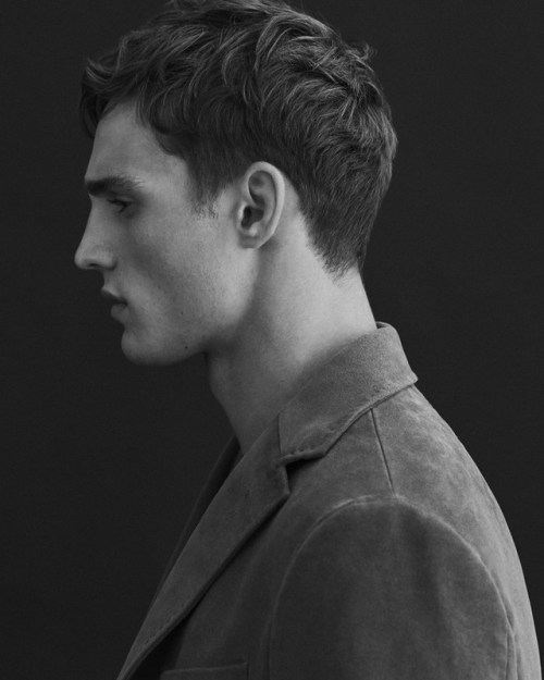 ibbyfashion: Julian Schneyder by Van Mossevelde + N