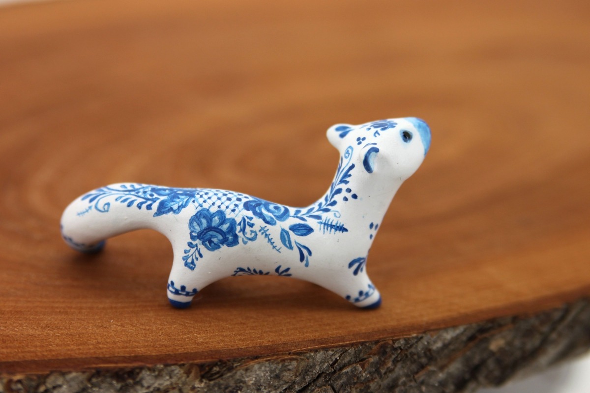 sosuperawesome: Gzhel Patterned Figurines Evgeny Hontor on Etsy See our #Etsy or