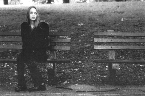fionaapplerocks: Fiona Apple photographed by Stephen Stickler from this 1996 Music Connection i