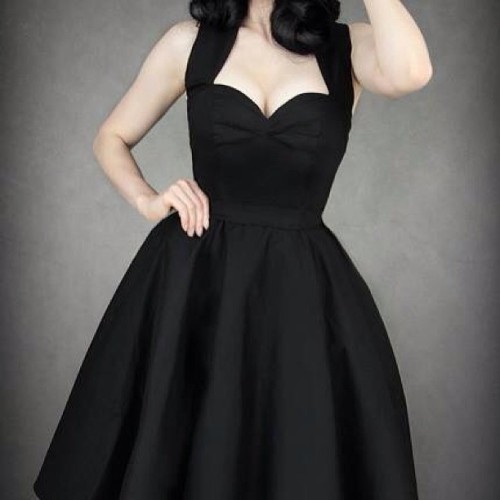 Porn Pics I want this dress!!! Omg! #50sfashion #black