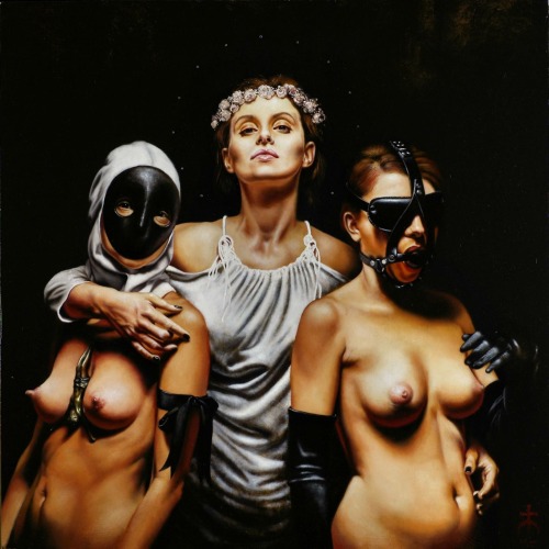 biggestrabbitcharound:  Saturno Butto-