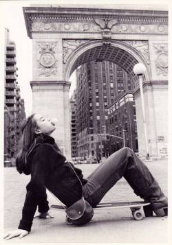 nycnostalgia:  Brooke Shields in Washington Square Park, 1978